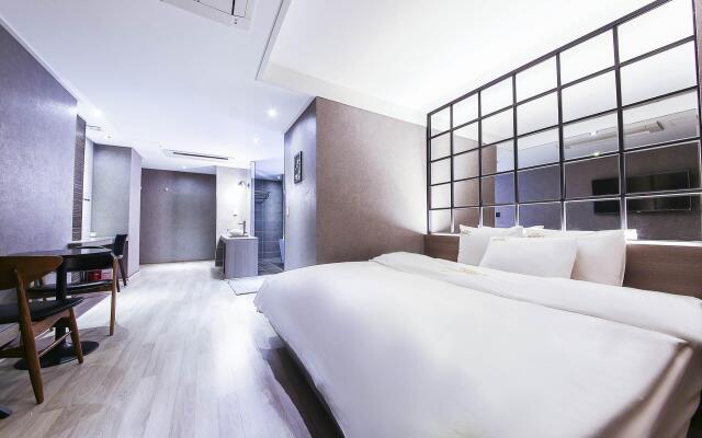 Bundang Regency Hotel