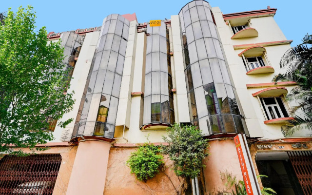 SPOT ON 80554 Hotel Atithi Premium