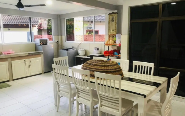 Private Villa With Pool by AZRA