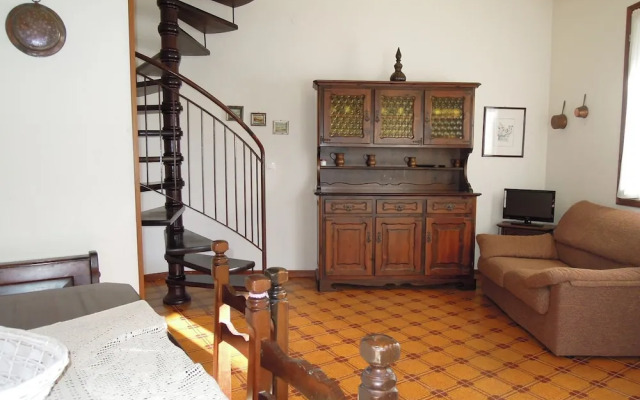 Cozy Stay With Shared Pool