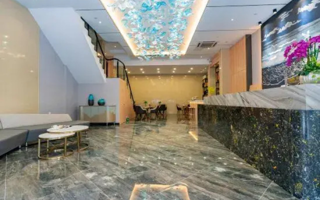 Changfeng Future Apartment Hotel
