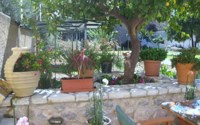 Nostos Hotel