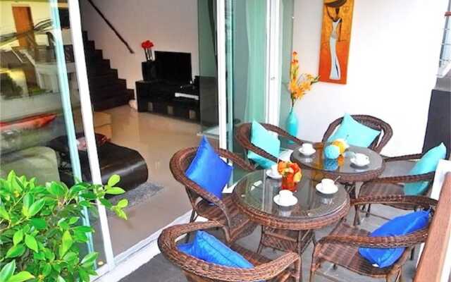 Sunrise 3 bedrooms Modern Apartment In Nai Harn