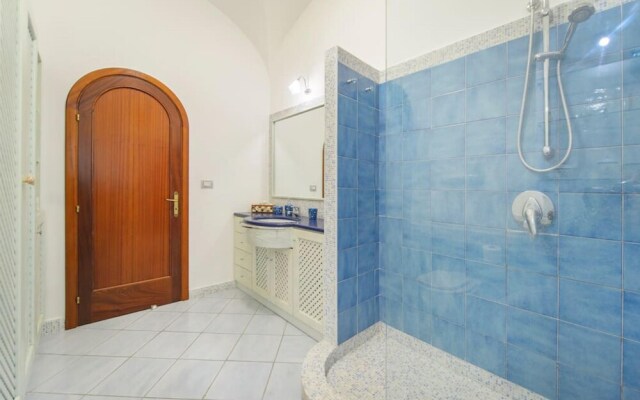 Villa Elena by Myvillacollection