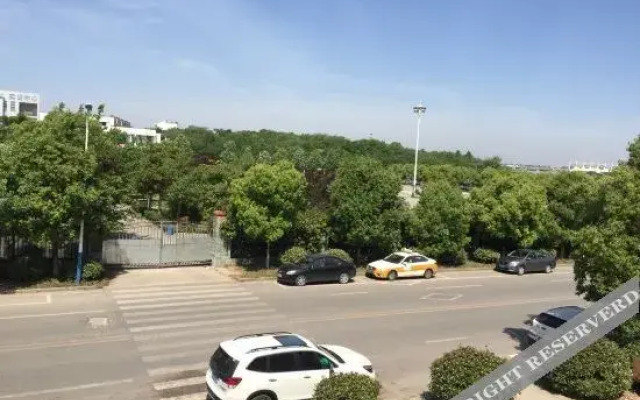 Taohan Business Hotel (Nanjing Jiangning Taowuzhen Branch)