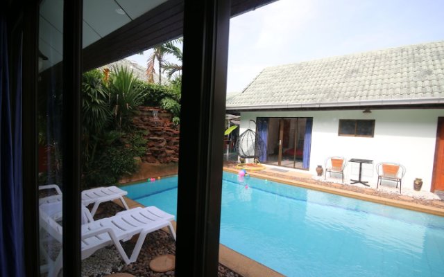 Bali Tropicana Pool Villa