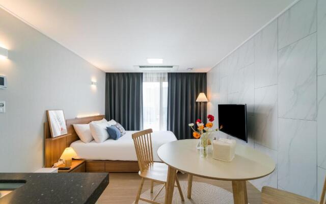 Urbanstay Jeju Airport