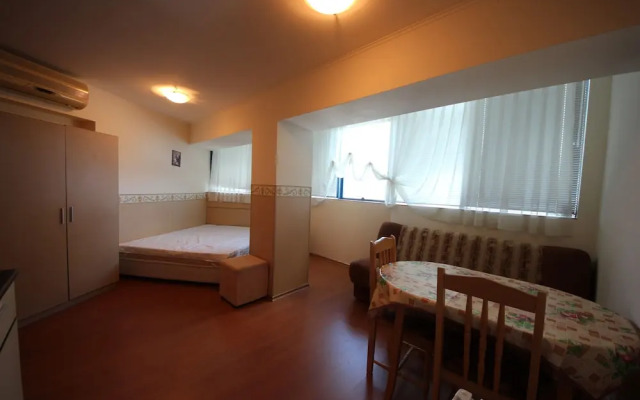 Menada Apartments in Rainbow 1 Complex