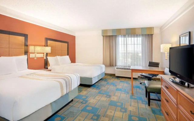 La Quinta Inn & Suites # 988