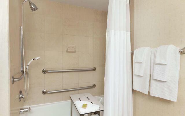 DoubleTree by Hilton Hotel Annapolis