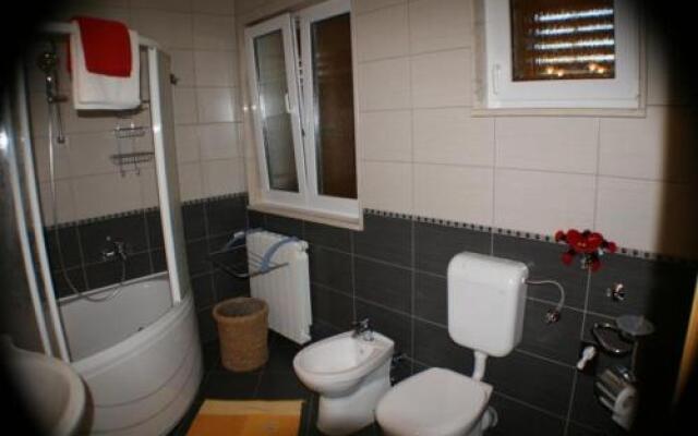 Apartment Bol 34