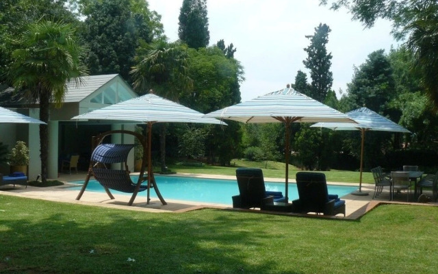 BluSwan Guesthouse