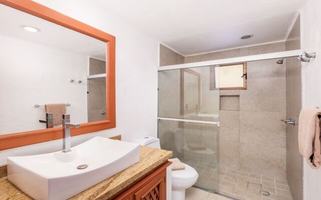 Condo Los Tules 15-122 by Kivoya