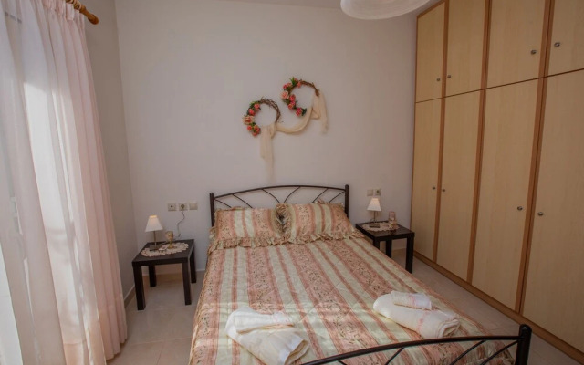 Elisso Apartment