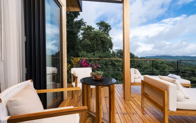 LALOON Luxury Suites - Adults Only