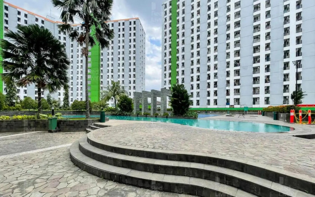 OYO 498 Green Lake View Ciputat