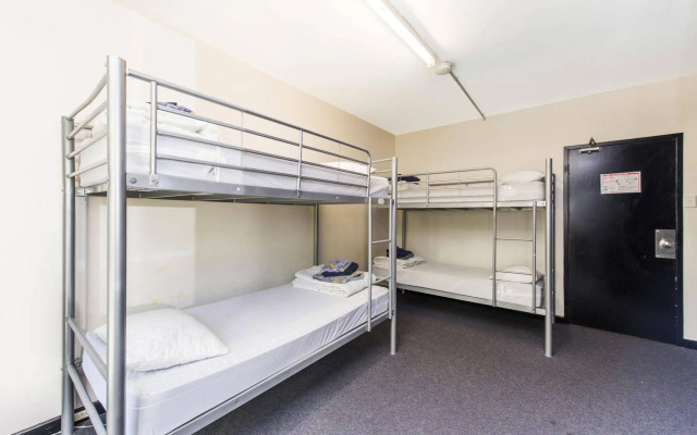 Billabong Backpackers Resort