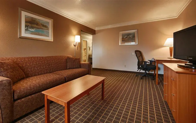 Motel 6 Alvin, TX