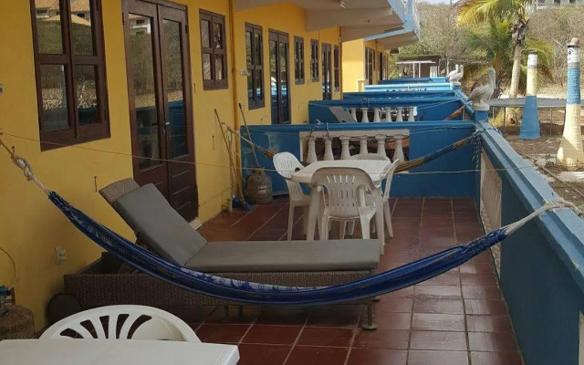 Sea Horizon Apartments (across from Mambo Beach)