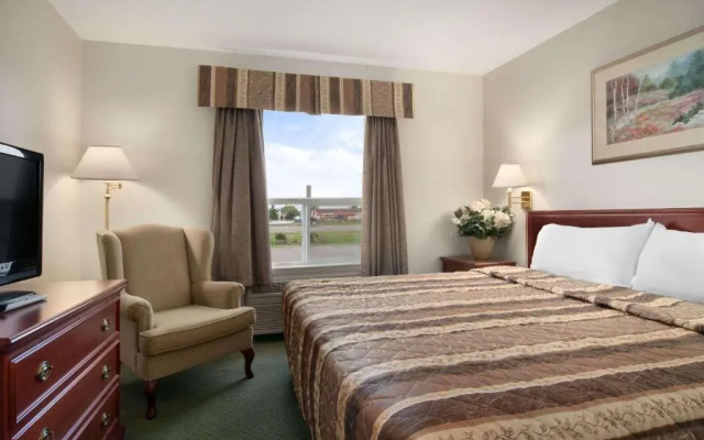 Travelodge Stony Plain