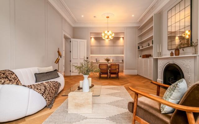 Modern Apartment Near Central London