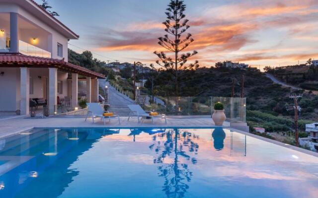 Amazing View Villa Aliki With Infinity Pool