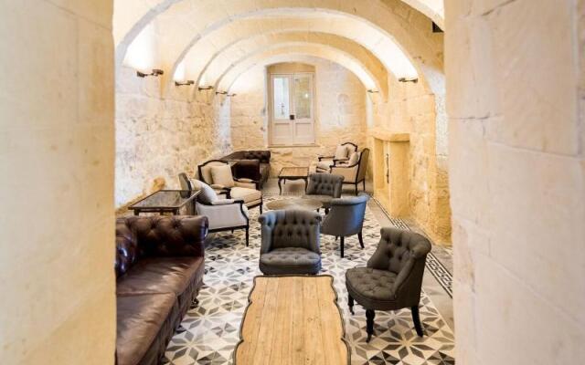 Cesca's Boutique Hotel