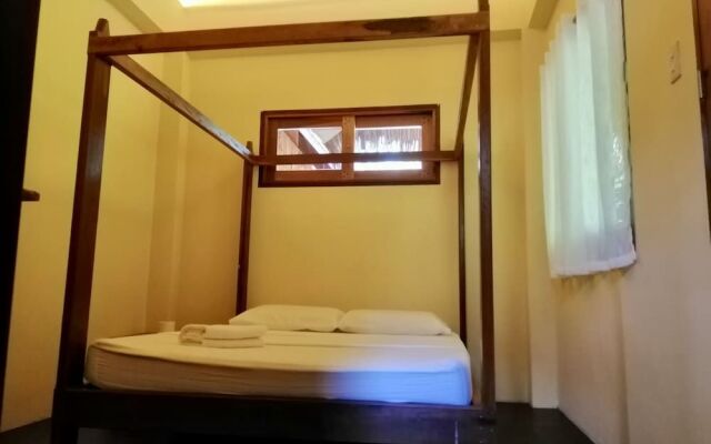 Ilakai Hostel - Adults Only