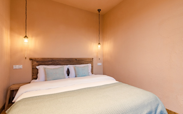 Floral Hotel · Weihai Haya Swimming Pool Garden hotel