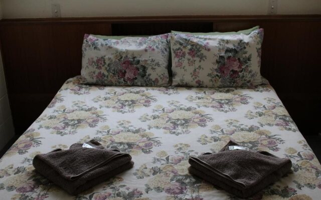 Pineland Motor Lodge