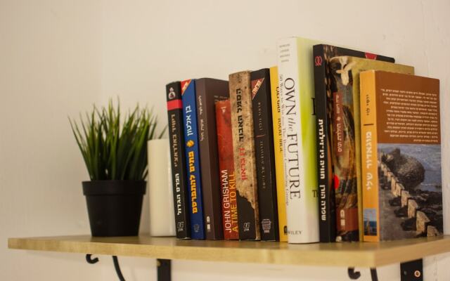 TLV Port Sweet-spot Near Beach