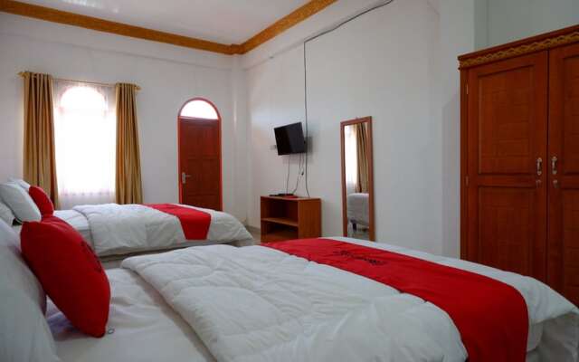 Kanaan Buntang by RedDoorz