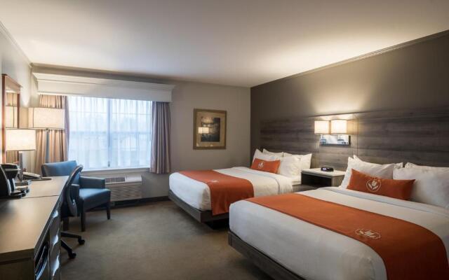 Amsterdam Inn & Suites Moncton