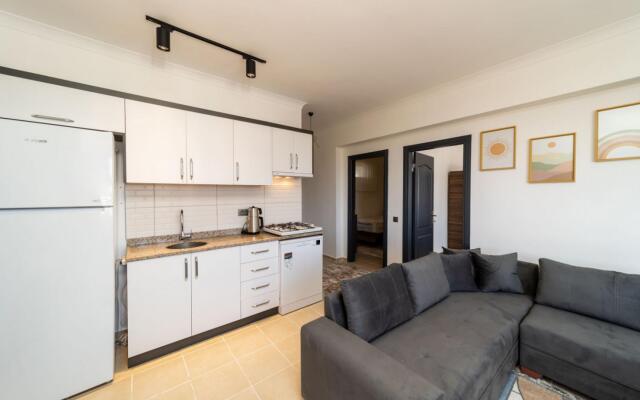 Modern Flat With Balcony Close to Beach in Aksu