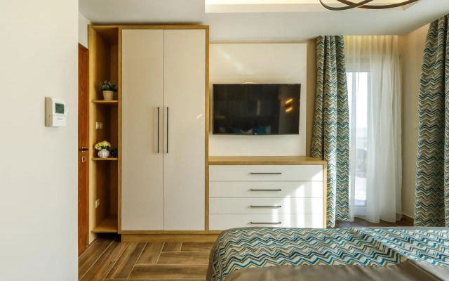 Royal Cafe Apartman