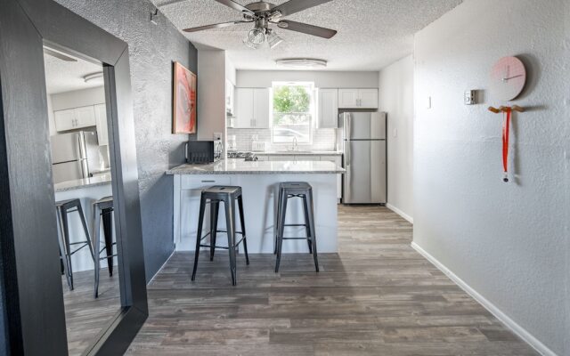 WanderJaunt - Old Town Scottsdale Apts