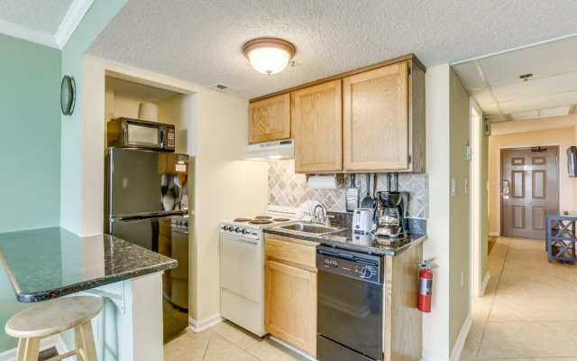 Hosteeva Oceanview Condos