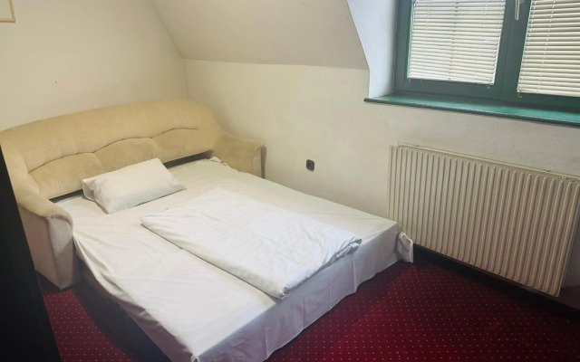 Amadeus Hotel