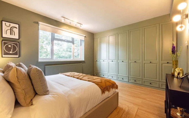 The Ealing Secret - Adorable 1bdr Flat With Balcony