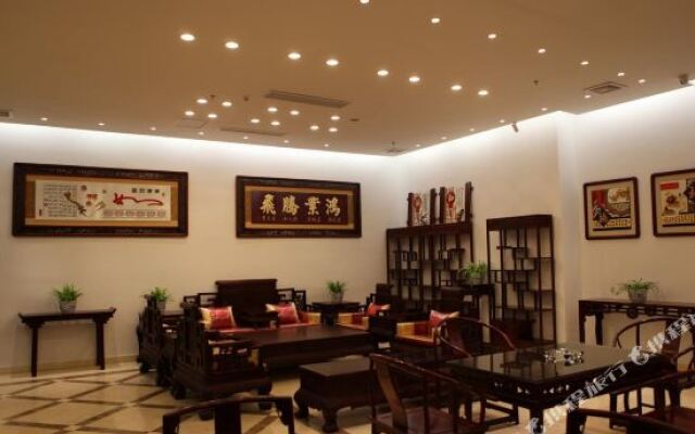 Longsheng Business Motel
