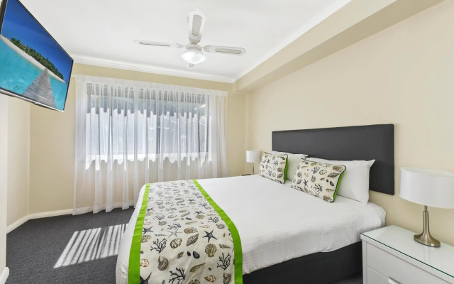 Flynns Beach Resort