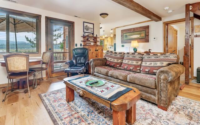 Mallard Landing Lakefront