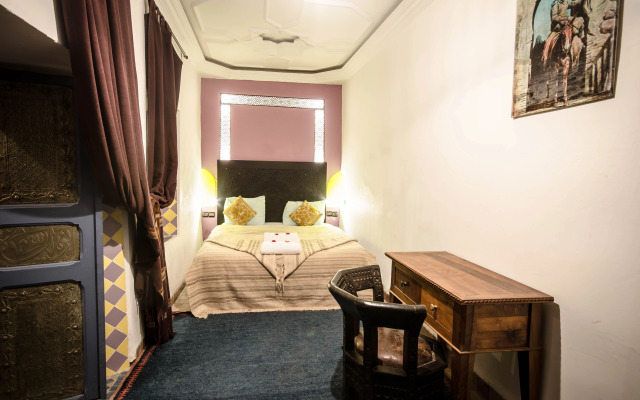 Riad Azalia