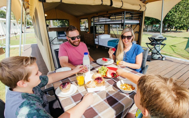 Jacobs Well Tourist Park