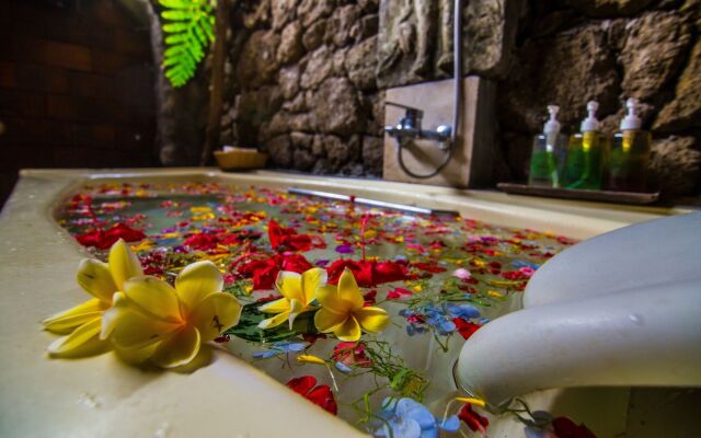 Santhiku Hotel, Villas, Yoga & SPA