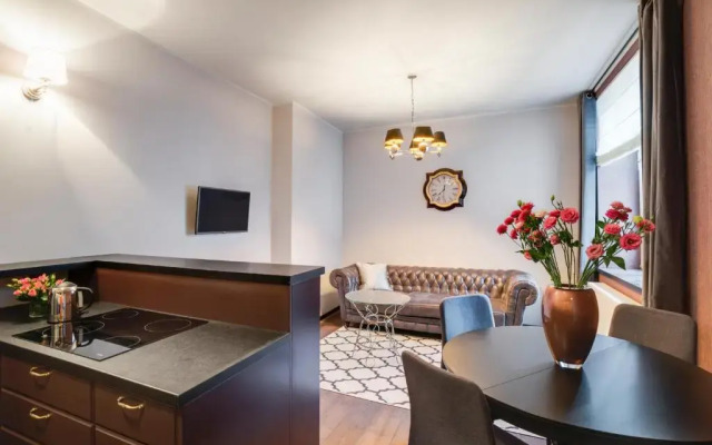 Too-good Apartments