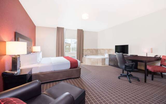 Hawthorn Extended Stay by Wyndham Dickinson