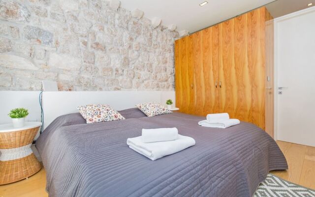 The View Apartment by Irundo