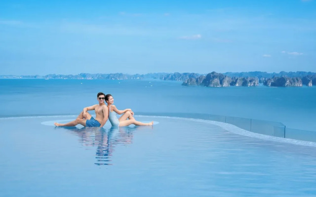 A La Carte Ha Long Bay Managed by TASECO