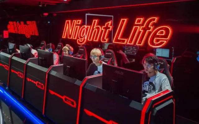 PK e-sports Hotel (Shanghai Songjiang University Town)